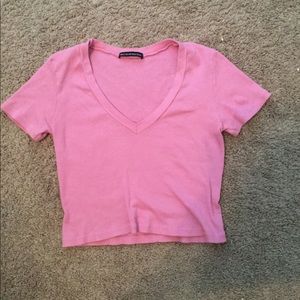 Brandy Melville cropped pink tee (v-neck)